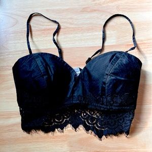 Super sexy BEBE crop top, size Small